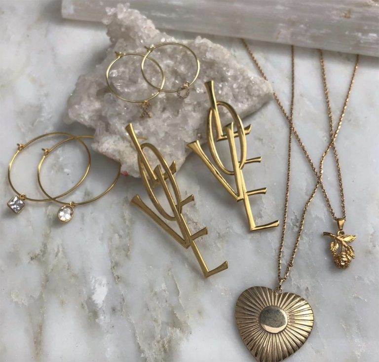 Natalie B Jewelry Instagram Jewelry Account