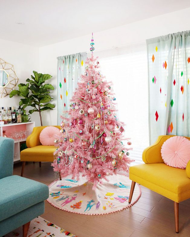 The Pastel Pink Christmas Tree Theme
