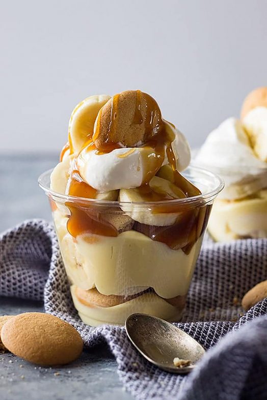 20 Picnic Recipes To Kick Off The Start of Summer: homemade banana pudding cups