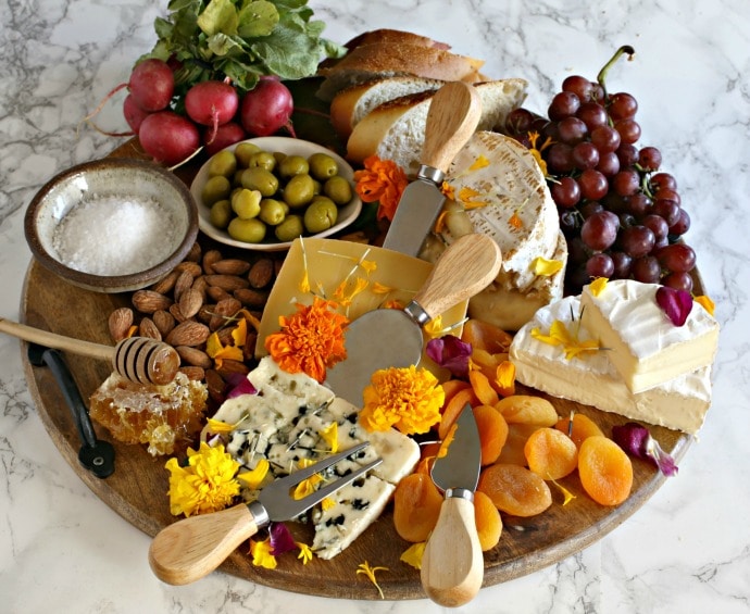 20 Picnic Recipes To Kick Off The Start of Summer: cheese board
