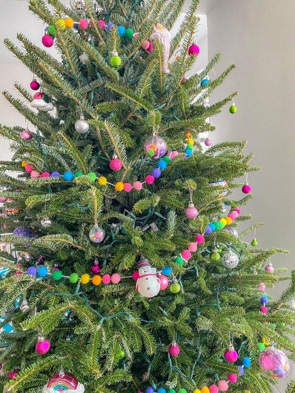 Christmas in NYC: polka dots and shiny things tree