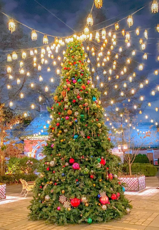 Tavern on the Green's Christmas tree