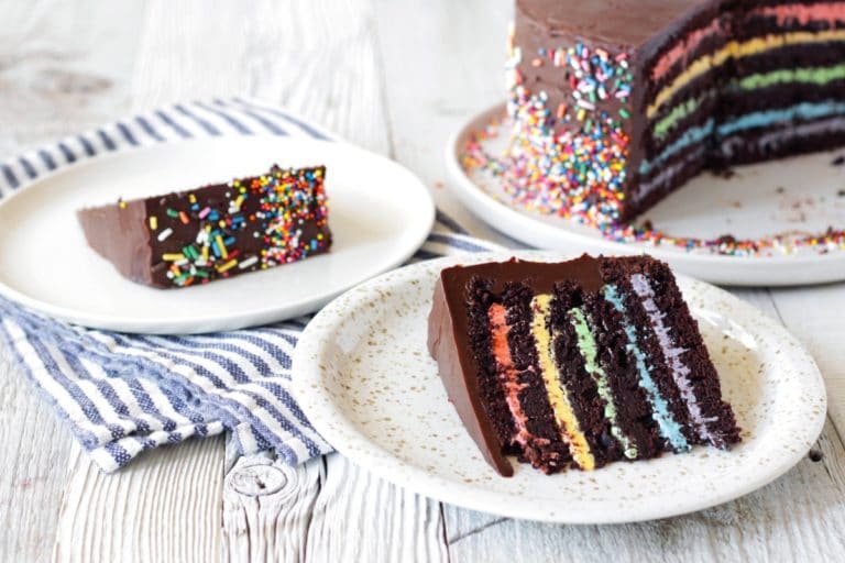 Elegant cake designs: Chocolate rainbow cake
