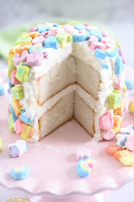 Elegant cake designs: Lucky Charms layer cake